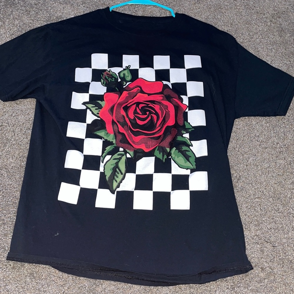 T-Shirt size Medium